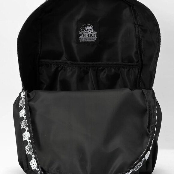 NWT Lurking Class Bonehead Skull & Crossbones Backpack - Picture 7 of 9
